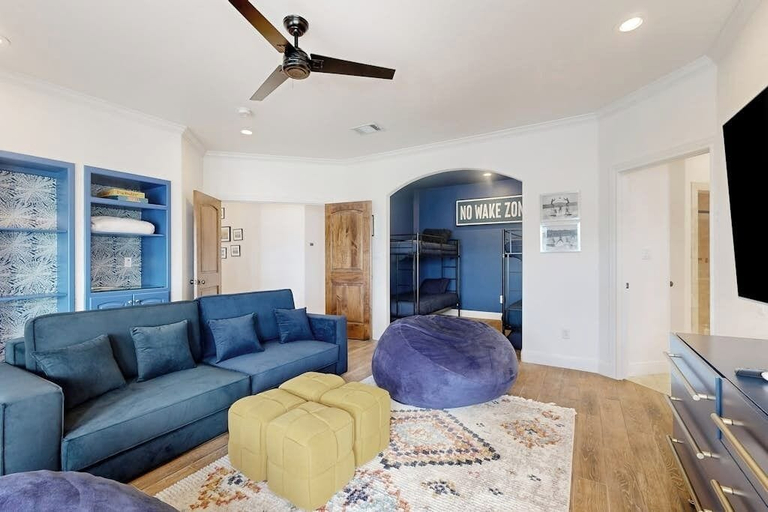 Living area 5, Luxe Lakefront Retreat With Private Pool, Spa, Lakeside Terrace, Gourmet Kitchen, Llano