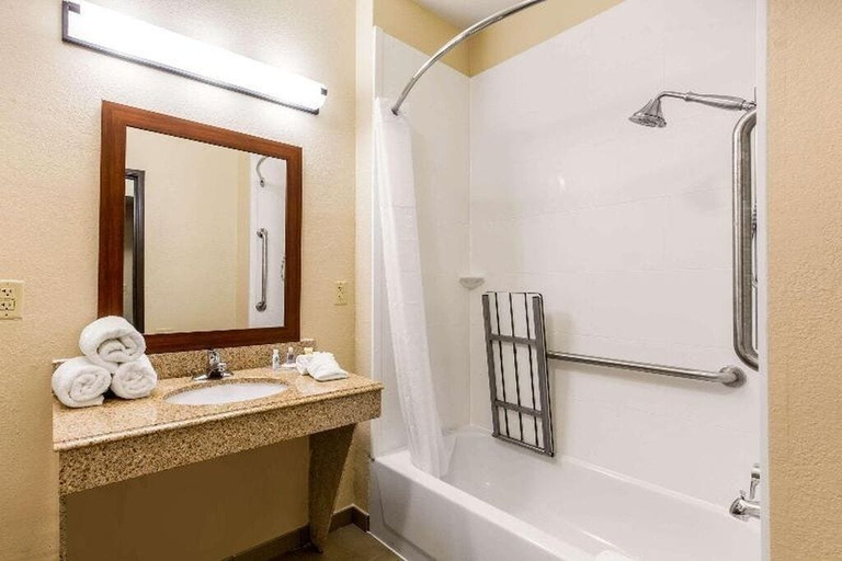 Bathroom 5, Comfort Suites, Houston