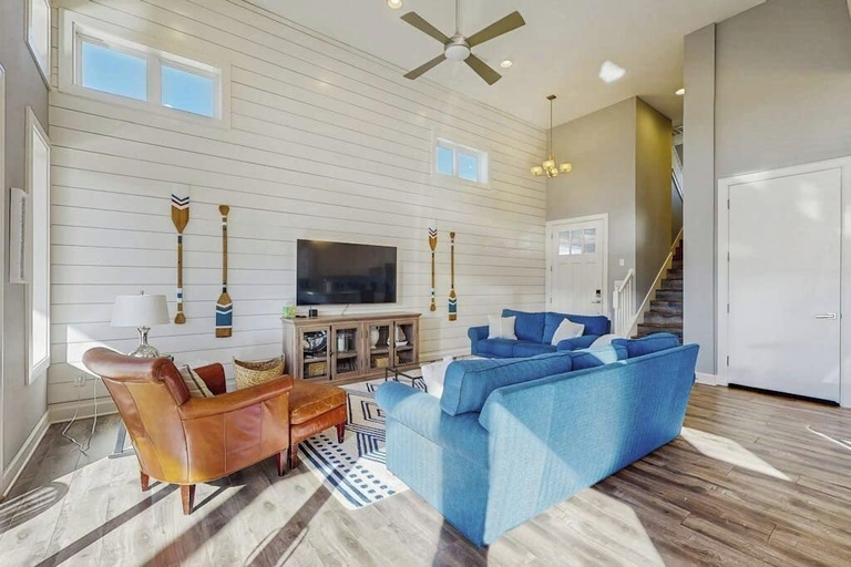 Living area 3, Stunning Lakefront Home With Pickleball, Shared Pool & Sand Volleyball, Burnet