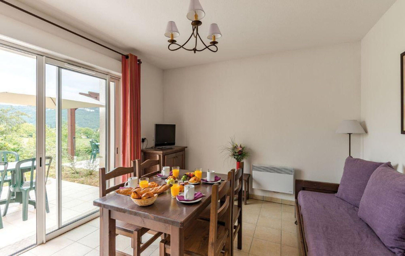Living room 5, Lovely Duplex With Scenic Terrace, Lot