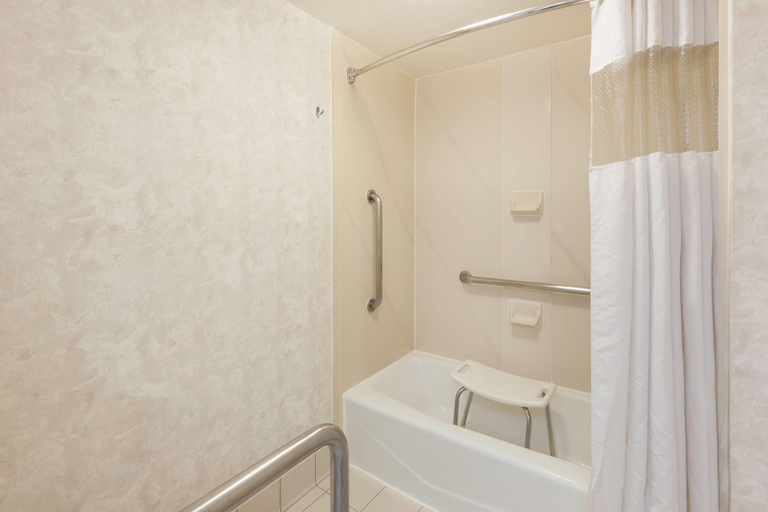 Bathroom 4, Wyndham Garden Monterrey Norte, San Nicolás de los Garza