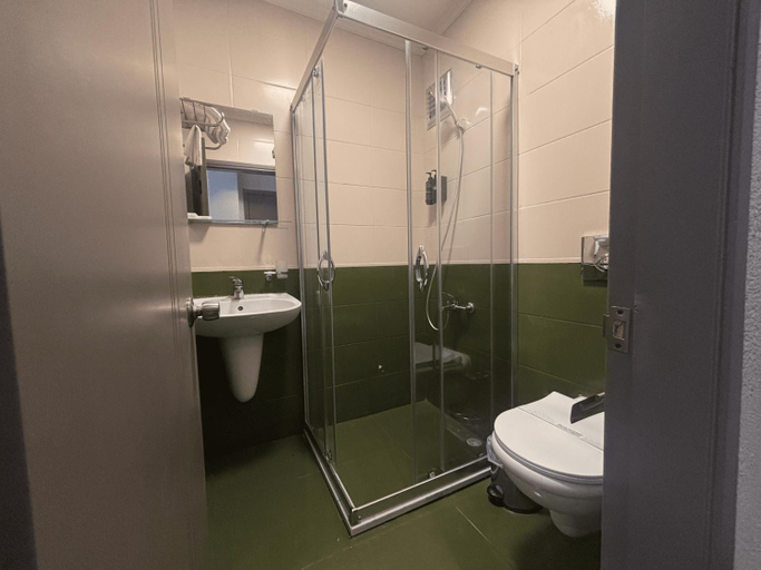 Bathroom 2, Aterna Hotel, Dikili