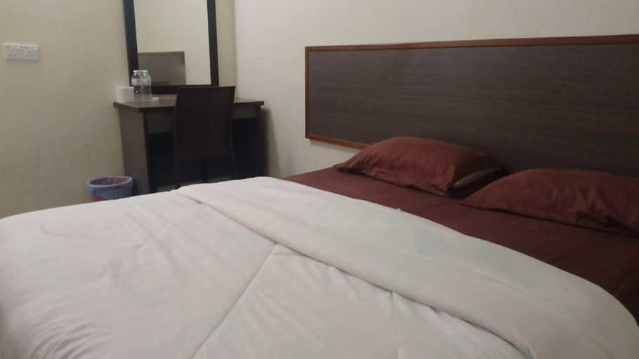 Bedroom 4, HOTEL BLUEWATER, Mersing