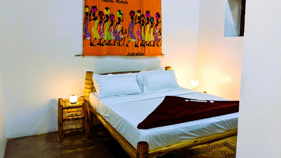 Others 2, Charming Zanzibar Apartment Modern Comfort in Stone Town, Mjini