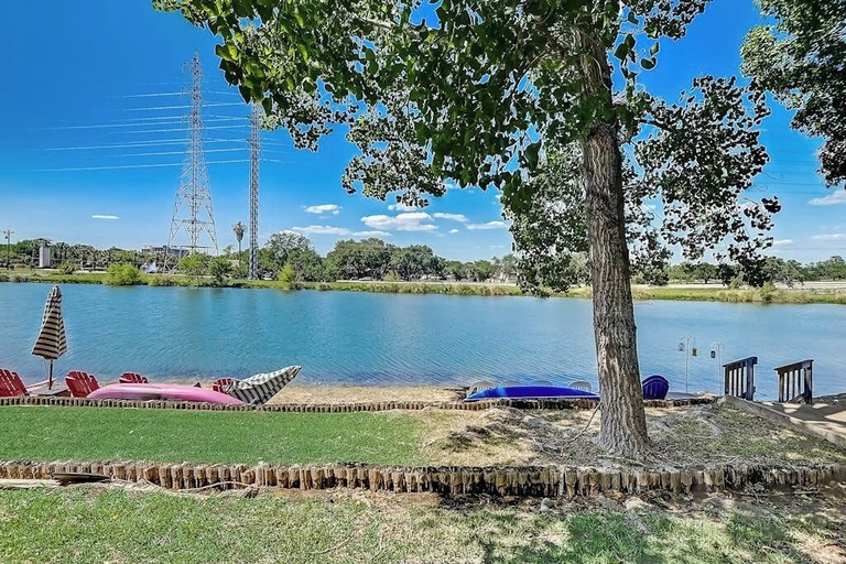Lake view 4, Dog-friendly Water View Condo With Inviting Porch, AC, W/d, & Modern Charm, Burnet