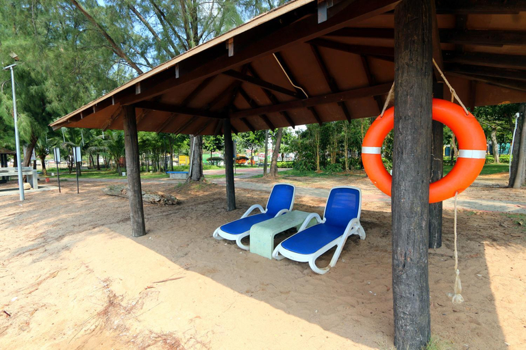 Sport & Beauty 5, PD D’Wharf Seaview & Sunset Suite (up to 6 Pax), Port Dickson