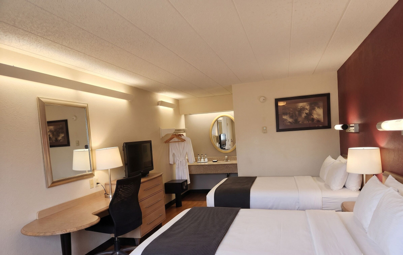 Room 5, CRANBERRY PARK HOTEL, Allegheny