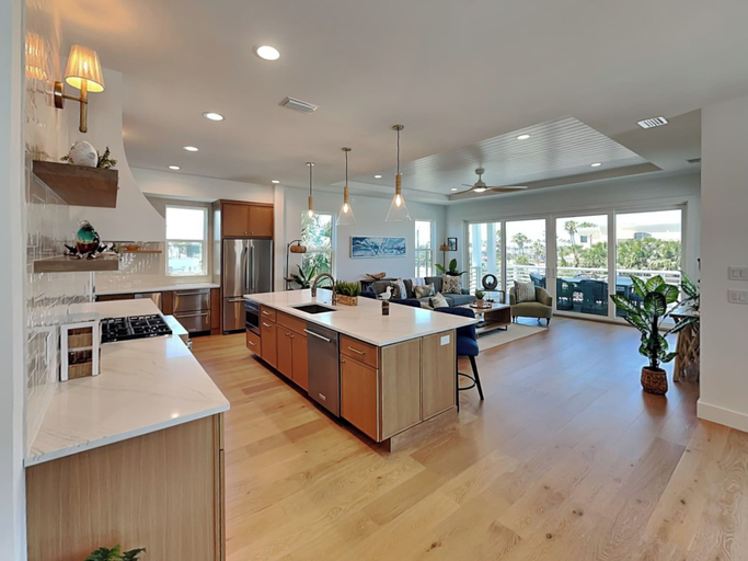 Food & Drinks, Ocean Retreat, Saint Johns