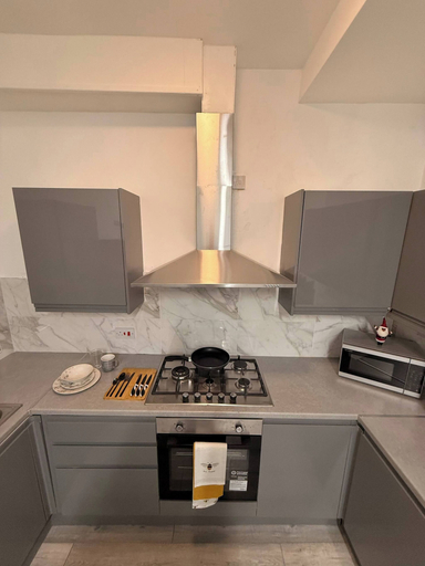 Interior 5, Stylish Dream Home With 4 En-suite Bedrooms, Sefton