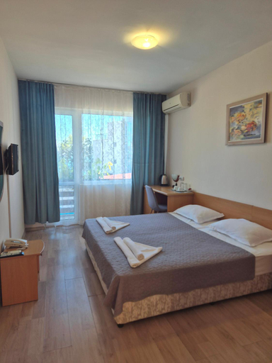 Bedroom 2, Ahilea Hotel - Free Pool Access, Balchik