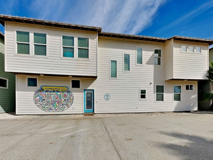 Exterior & Views, Beach Club 3 by Silver Sands Vacation Rentals, Nueces