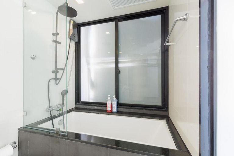 Bathroom 3, CENTRAL BANGKOK 2 beds@BTS Asok&MRT SUKHUMVIT(104), Khlong Toey