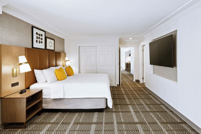 Bedroom 4, Staybridge Suites Oxnard River Ridge by IHG, Ventura