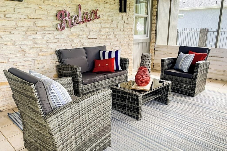 Terrace/patio 5, Peaceful Mid-century Escape With Screened Porch & Lake Access, Travis