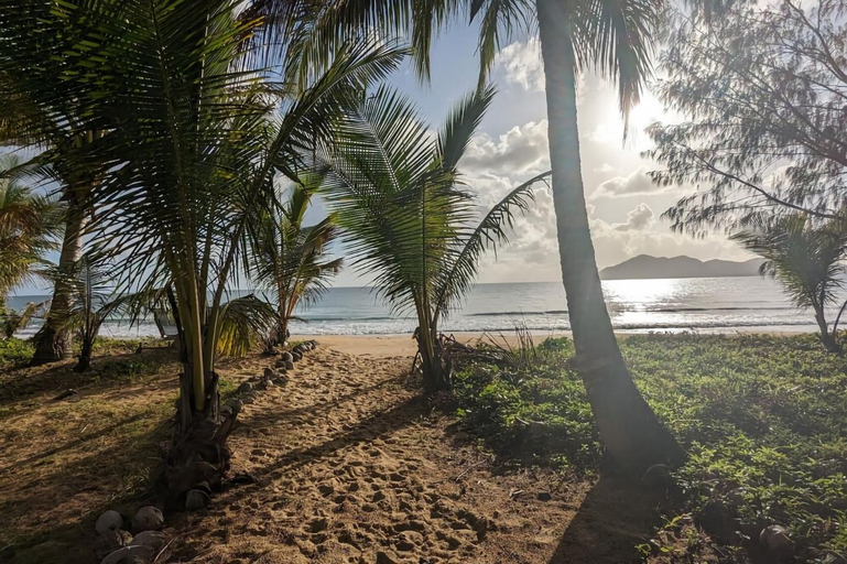 Others 4, Mission Views - 3 Bedroom Home with Stunning Views, Cardwell