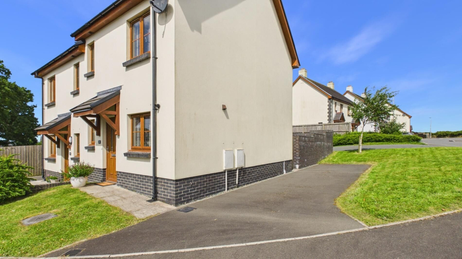 Floor plan 5, Anchors Aweigh - 2 Bedroom - New Hedges, Pembrokeshire
