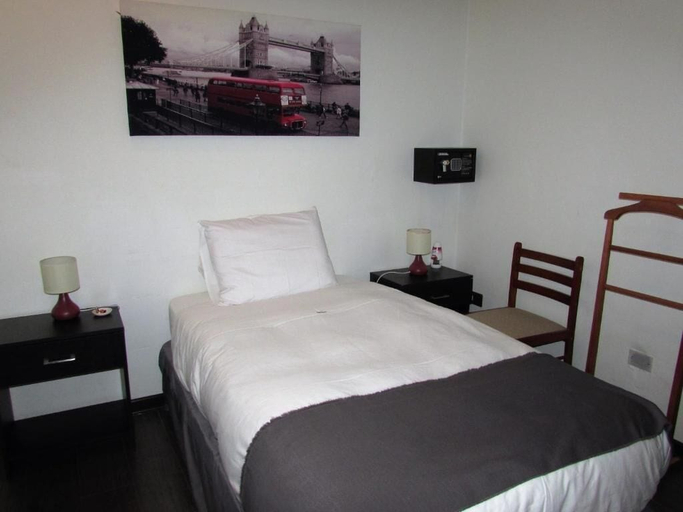 Bedroom 5, Hotel Central, Colchagua