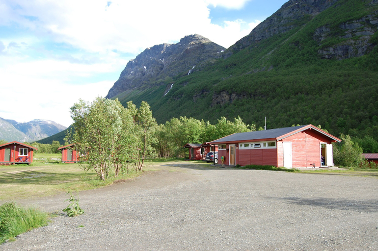 Front of property, Basecamp Birtavarre, Kåfjord