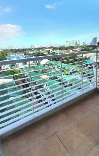 Balcony 5, 2br Unit at Asmara Near St Lukes Medical Center, Quezon City