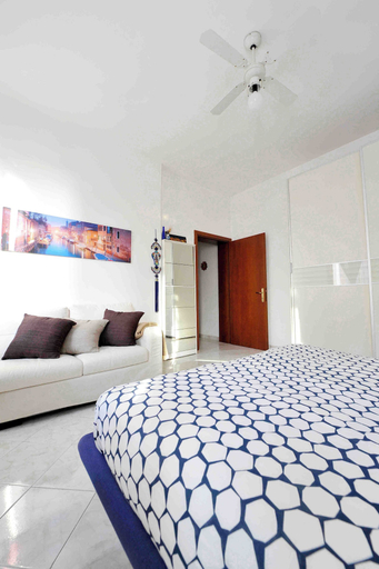 Others 4, Santamarta, the Apartment for Your Venetian Holidays, Venezia