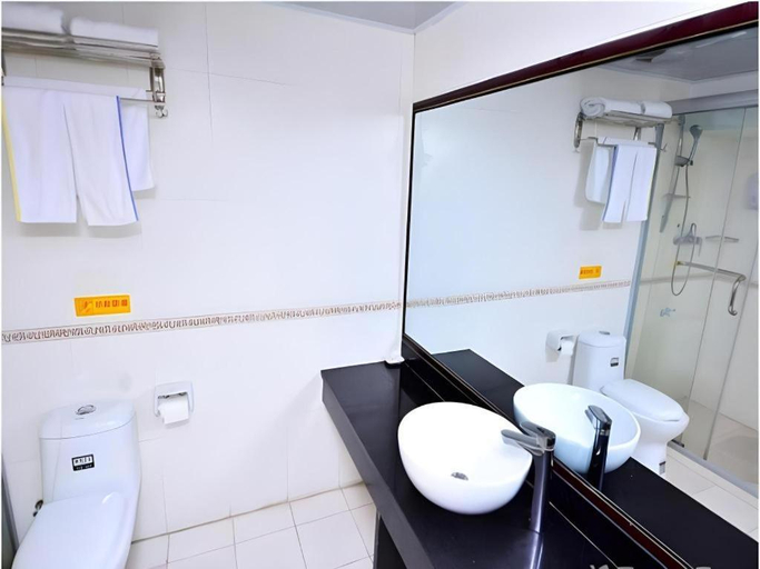 Bathroom, Hi Inn Xiamen Labor Building Branch, Xiamen