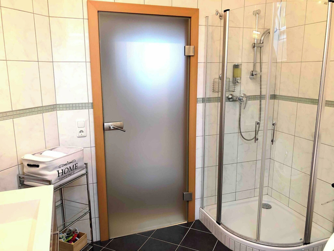 Bathroom 4, Apartment With Amazing Lake- and Mountain View, Vöcklabruck