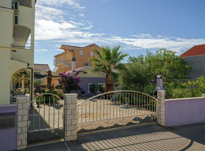 Exterior & Views 2, Apartments Milka, Vodice