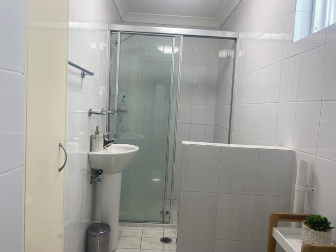 Bathroom 4, Central Bondi Garden Unit, Sydney