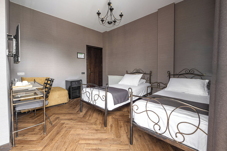 Bedroom 2, Golden Boutique Hotel, Tbilisi