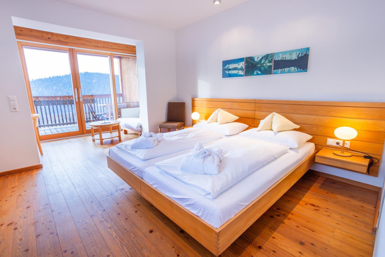 Bedroom 2, Hotel Ramsauhof Pool & Wellness Breakfast & Light Dinner Buffet, Liezen