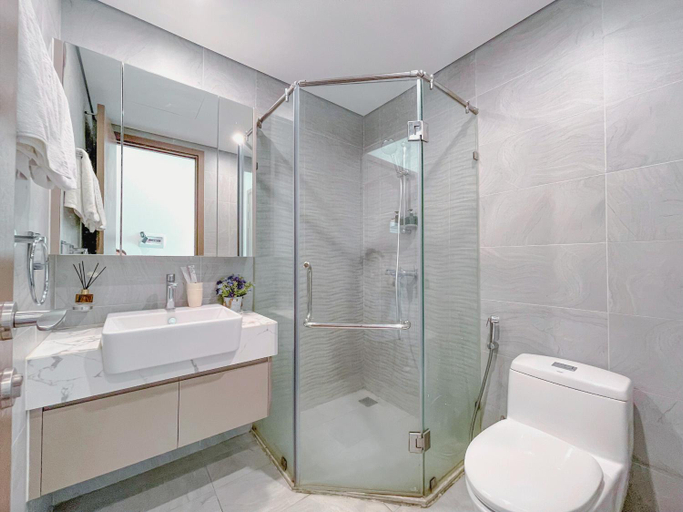 Bathroom 4, Bunny’s Homes@The Romeo@Vinhomes Ocean Park, Gia Lâm