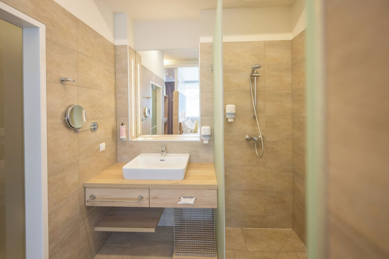 Bathroom 5, Feelgood Studioapartment in Graz-sued 24-7 Self Check IN, Graz