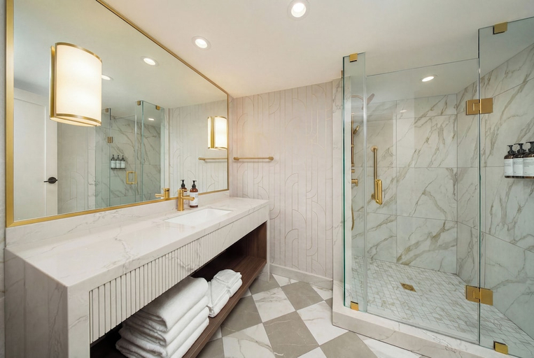 Bathroom 5, Hyatt Regency Niagara Falls Fallsview, Niagara