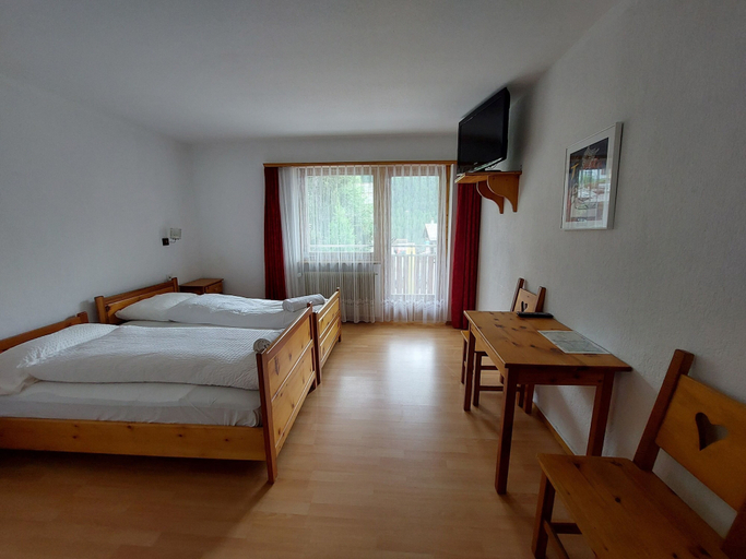 Others 5, B&B Alpenrösli, Visp