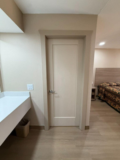 Bedroom 2, Town INN, Houston