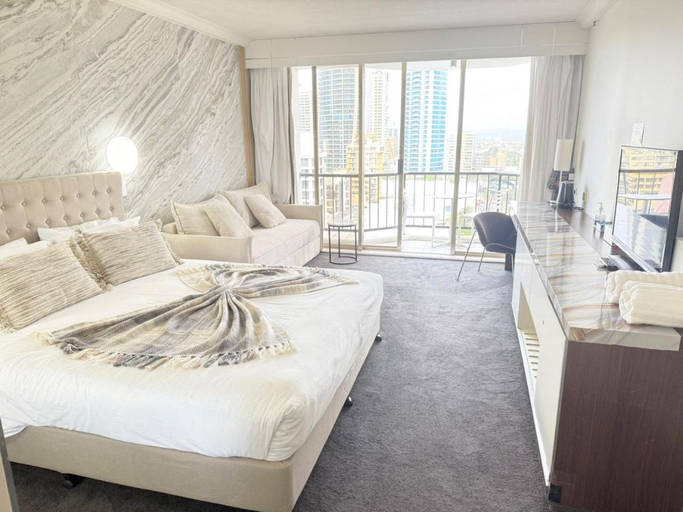 Bedroom 3, Ocean View 2-Bed Studio In the Heart of Surfers, Gold Coast