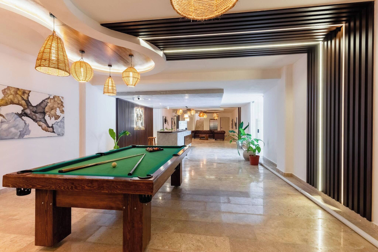 Game room 3, Modern and Bright Rooftop Pools gym Cowork, Cozumel