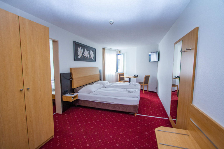 Bedroom 3, City, Schwyz