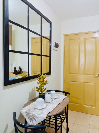 Dining room 3, Oceanfront Condo in Dumaguete City - Perfect Getaway, Dumaguete City
