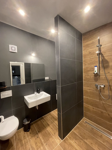 Bathroom 4, Apartmenthaus Zeuthen 3, Dahme-Spreewald