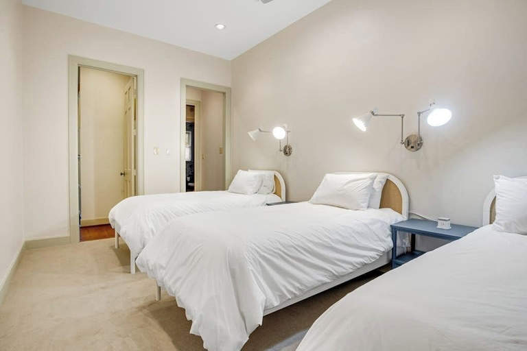 Room 3, Inviting Waterfront Home With Pool, Patio, Fireplace, W/d, & Dog-friendly, Kerr