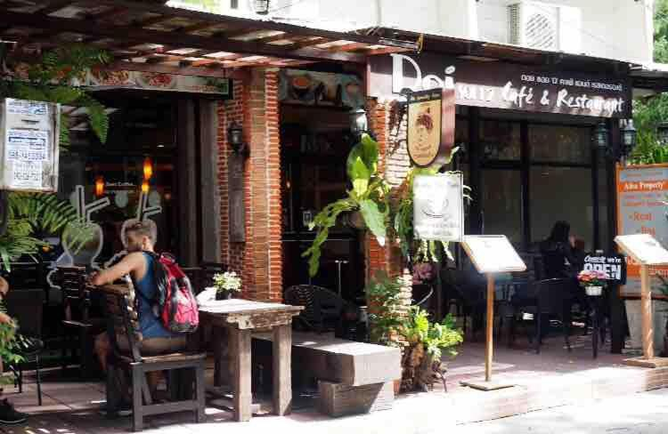 Food & Drinks, CENTRAL BANGKOK 2 beds@BTS Asok&MRT SUKHUMVIT(104), Khlong Toey