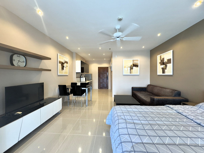 Primary image 1, Sea View Studio With Large Balcony at View Talay 5D, Pattaya