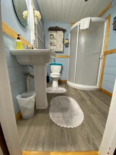 Bathroom 3, Come Friday Cottages, Galveston