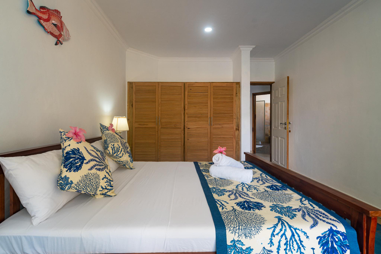 Bedroom 2, 340 DEGREES MOUNTAIN VIEW APARTMENTS