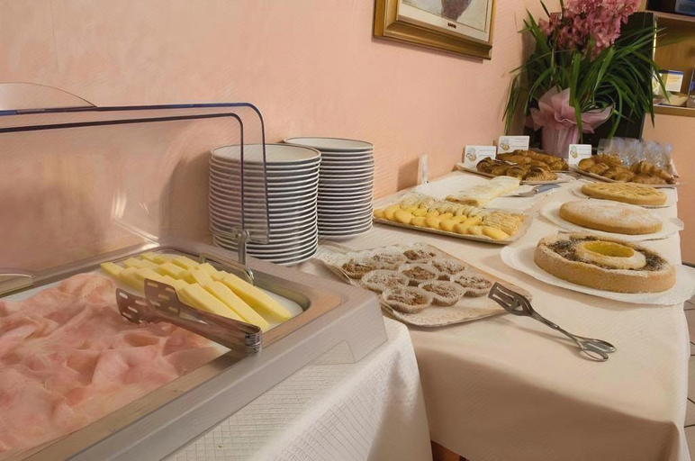 Food & Drinks 5, Hotel Gardenia, Verona