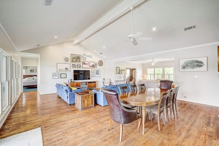 Interior 2, Lakeside, Dog-friendly Living With Kayaks, Boat Ramp, Pool Table & Ping-pong, Burnet