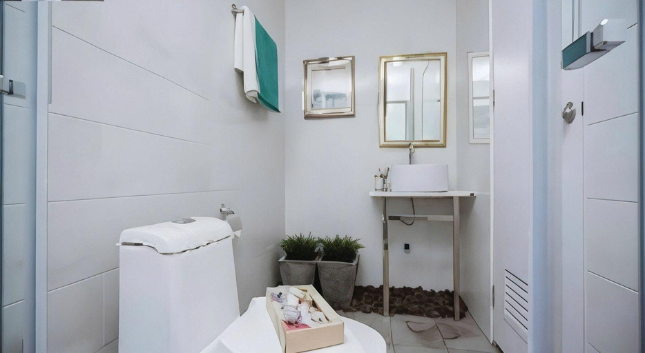 Bathroom 4, Anchor Boutique House, Phuket Island