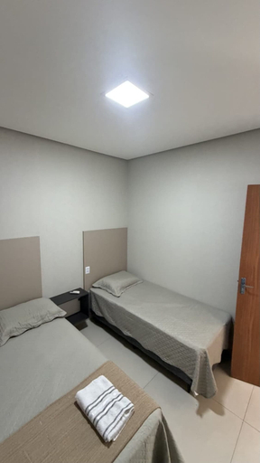 Room 3, Flat da Serra, Caracol