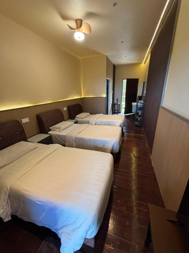 Bedroom 3, Happy Garden, Ranau